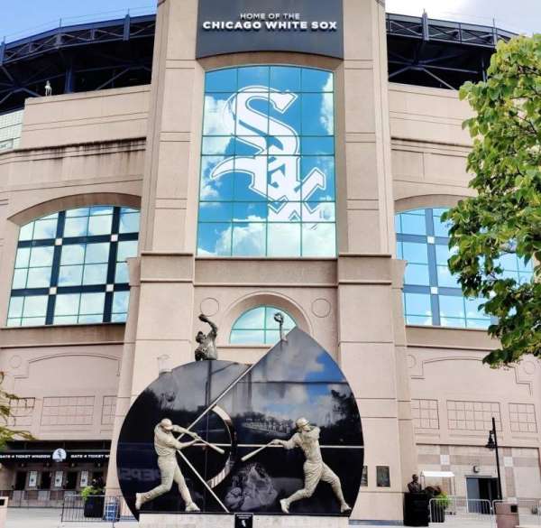 Rate Field, section: Gate 4