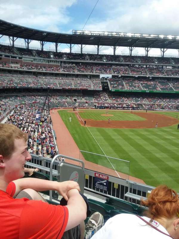 Truist Park, section: 210, row: 5, seat: 9