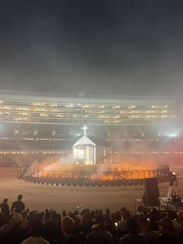 Soldier Field, section: 138, row: 15, seat: 6