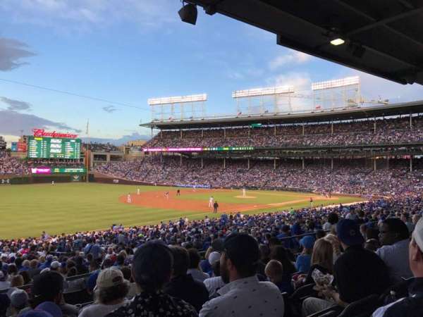 Wrigley Field, section: 206, row: 7, seat: 6