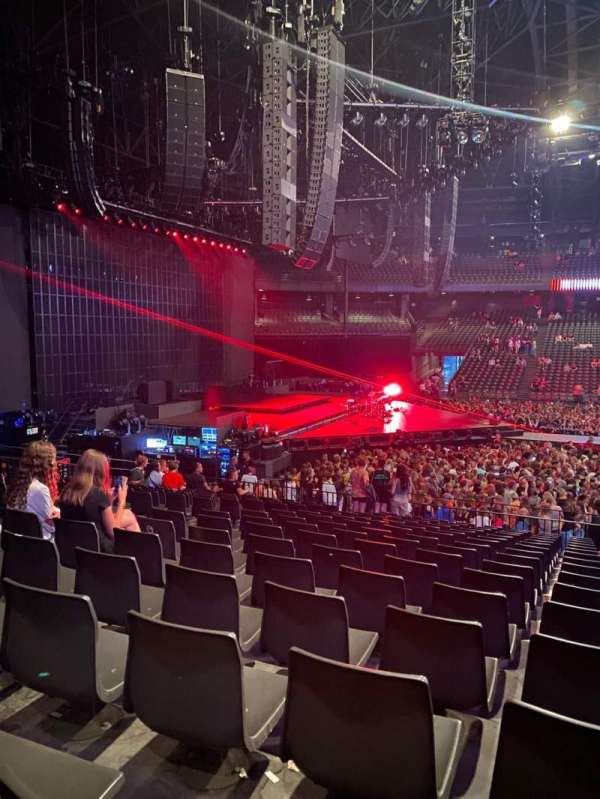 AFAS Dome, section: 152, row: 28, seat: 7