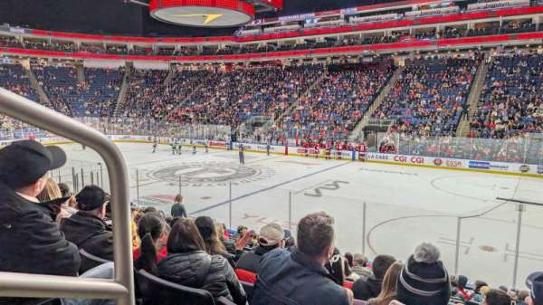 Centre Vidéotron, section: 110, row: ee, seat: 9