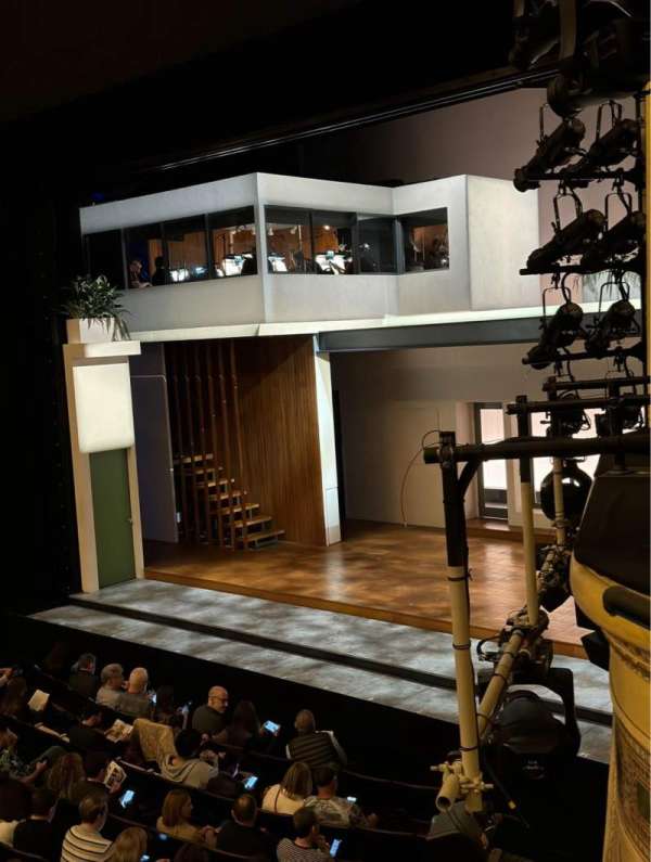 Hudson Theatre, section: Dress Circle R, row: A, seat: 18