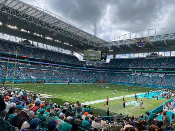Hard Rock Stadium, section: 126, row: 15, seat: 23