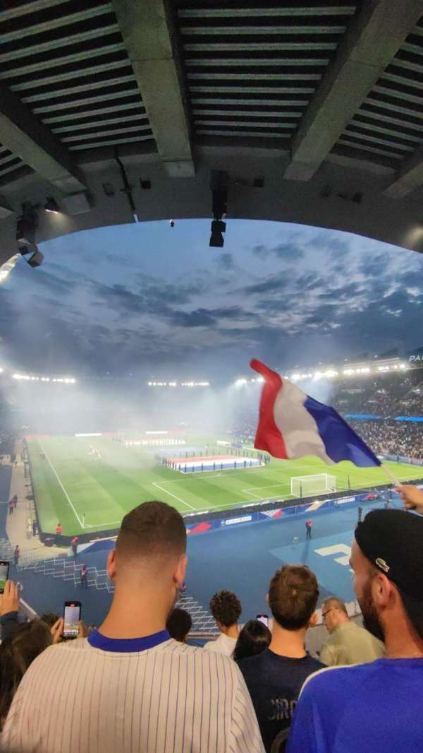 Parc des Princes, section: 310, row: 6, seat: 18