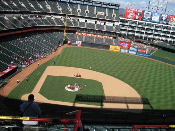 Globe Life Park in Arlington, section: 332, row: 14, seat: 5