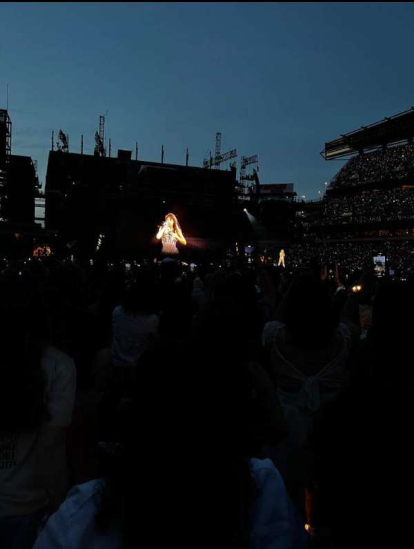 Lincoln Financial Field, section: F9, row: 24, seat: 19