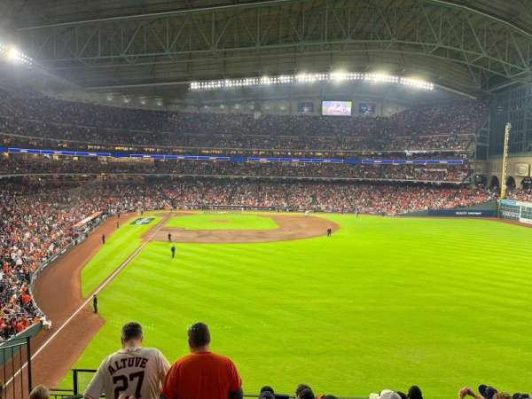 Daikin Park, section: 253, row: 7, seat: 3