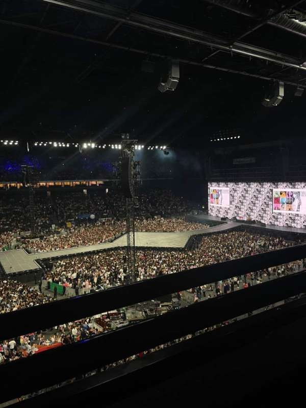 Paris La Défense Arena, section: 417, row: 41, seat: 10
