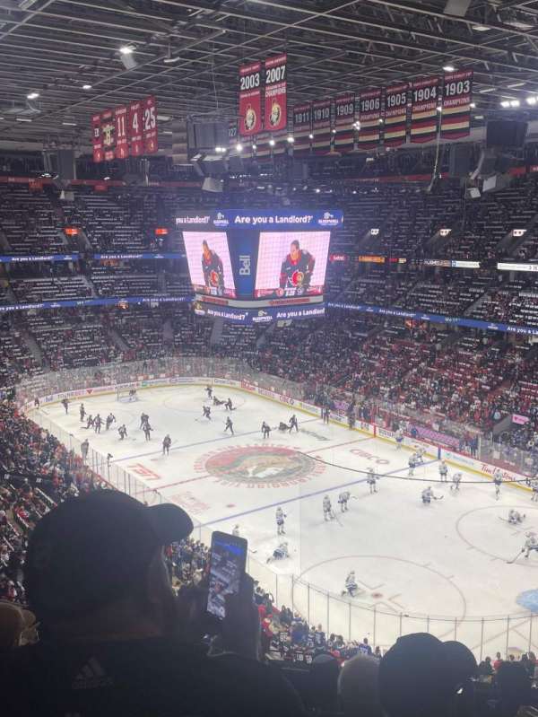 Canadian Tire Centre, section: 318, row: H, seat: 8