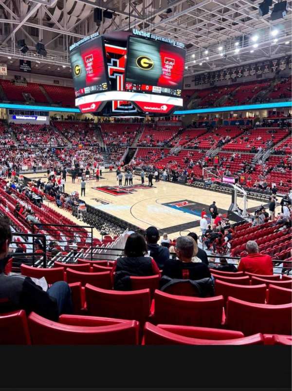 United Supermarkets Arena, section: 109, row: 20, seat: 15