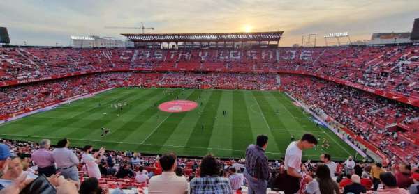 Ramón Sánchez-Pizjuán, section: F42, row: 19, seat: 100