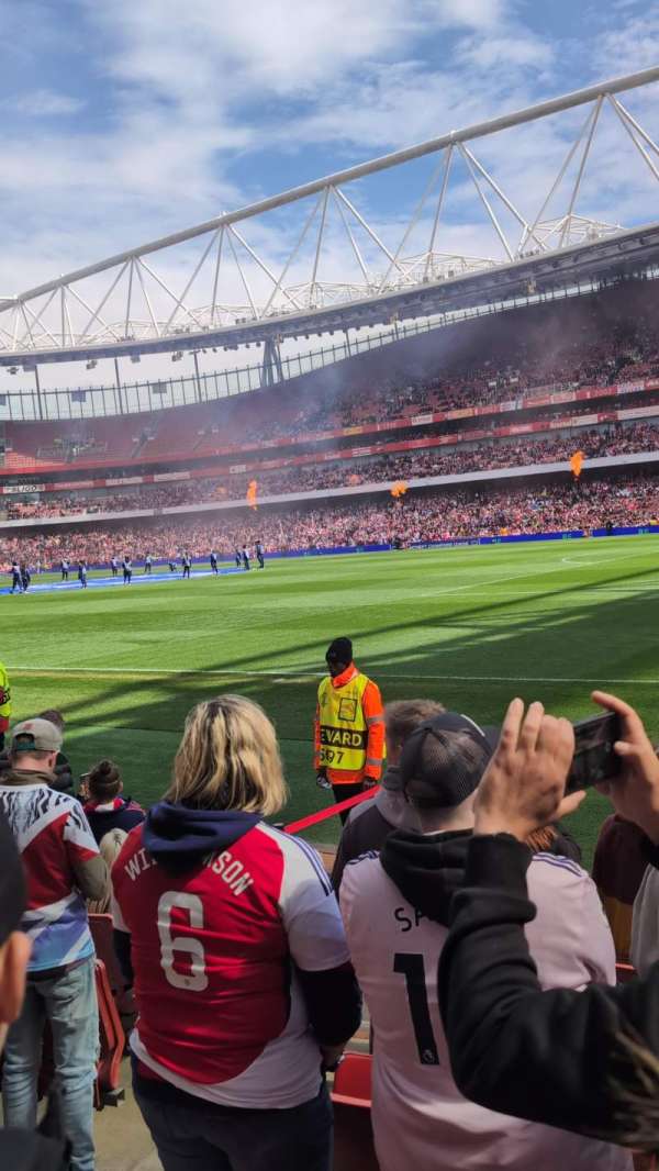 Emirates Stadium, section: 29, row: 7, seat: 901