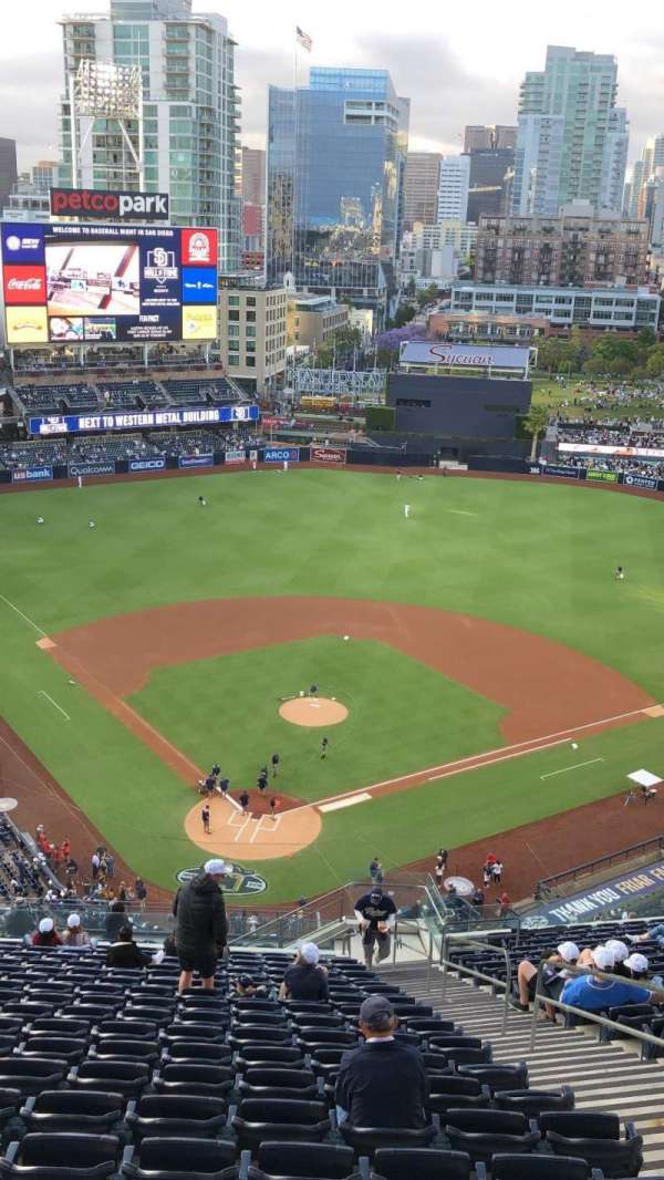 Petco Park, section: 300, row: 27, seat: 4