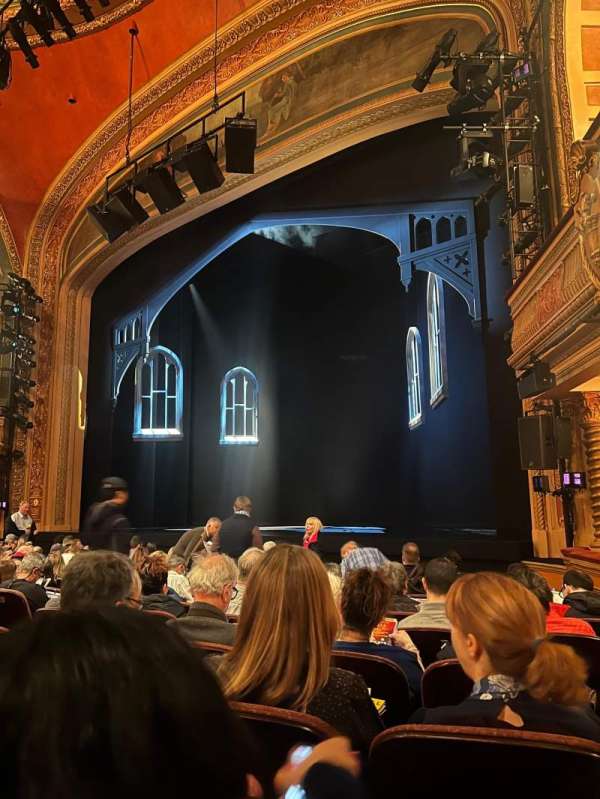Todd Haimes Theatre, section: Orchestra R, row: J, seat: 16