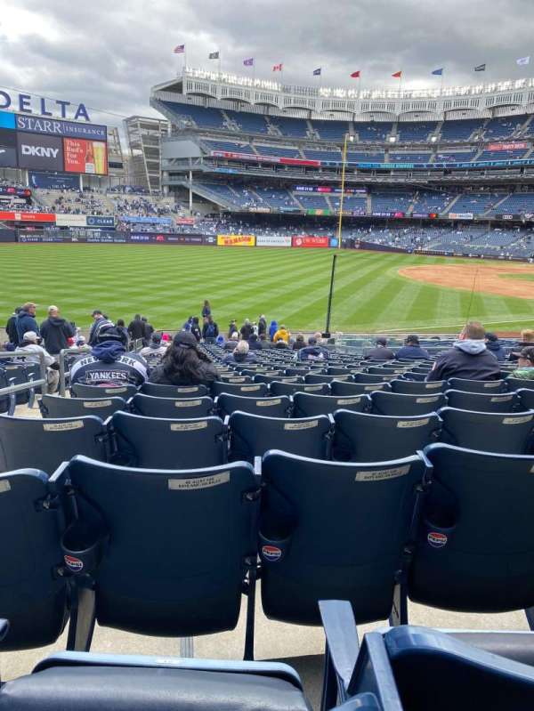 Yankee Stadium, section: 129, row: 25, seat: 21
