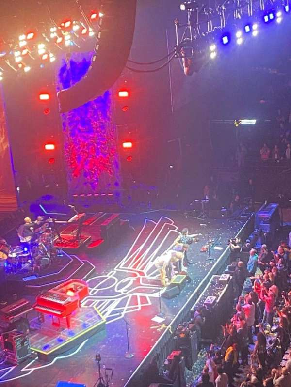 CFG Bank Arena, section: 219, row: D, seat: 7