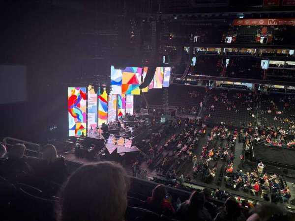 Capital One Arena, section: 229, row: F, seat: 8