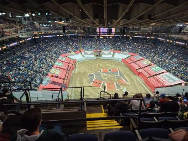 Oakland Arena, section: 225, row: 11, seat: 19
