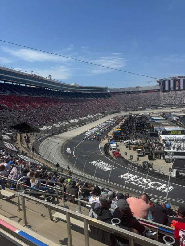Bristol Motor Speedway, section: Waltrip V, row: 26, seat: 12
