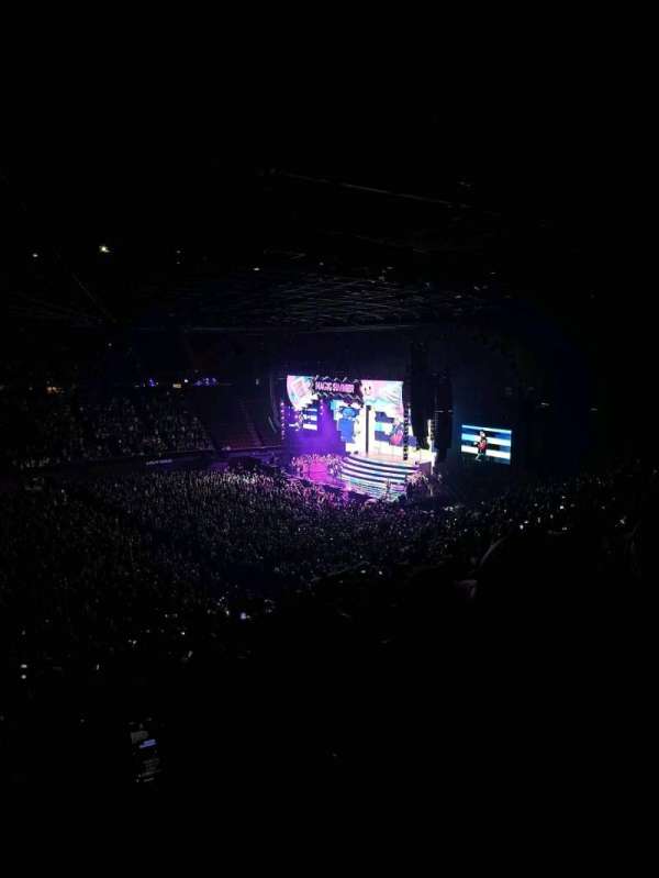Kia Forum, section: 207, row: 10, seat: 4