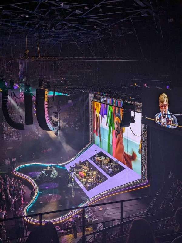 Accor Arena, section: Balcon G, row: 88, seat: 04