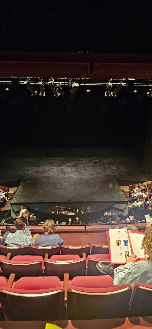 Vivian Beaumont Theater, section: Loge C, row: E, seat: 307