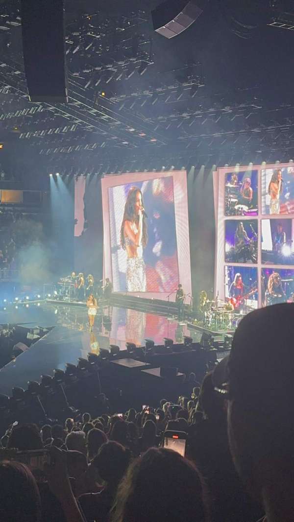 United Center, section: 122, row: 18, seat: 7