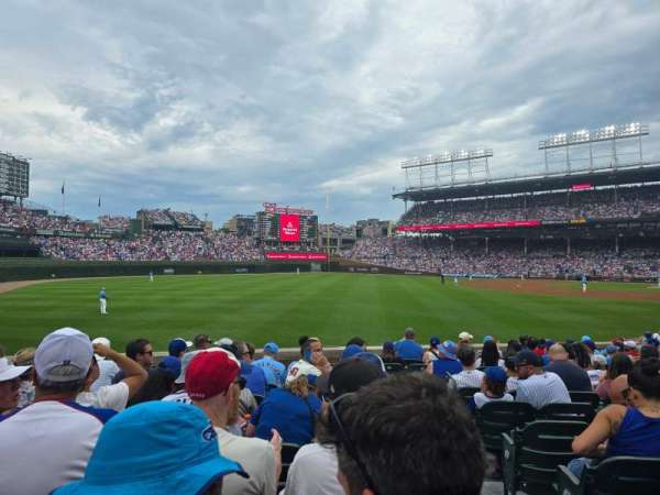 Wrigley Field, section: 102, row: 7, seat: 18