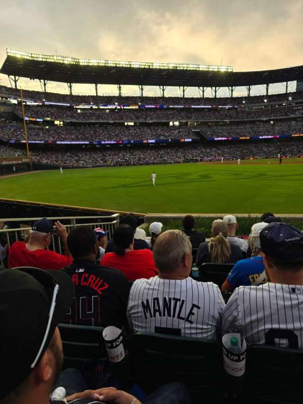 Truist Park, section: 151, row: 6, seat: 11