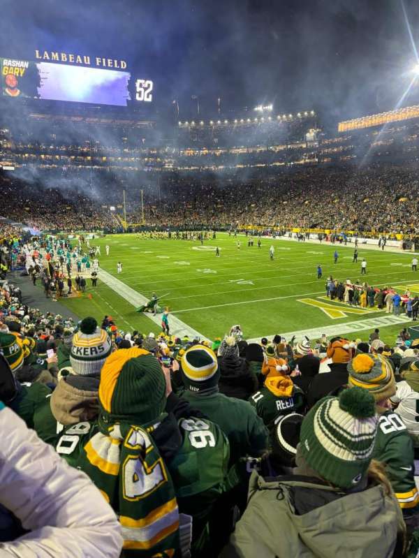 Lambeau Field, section: 105, row: 25, seat: 5