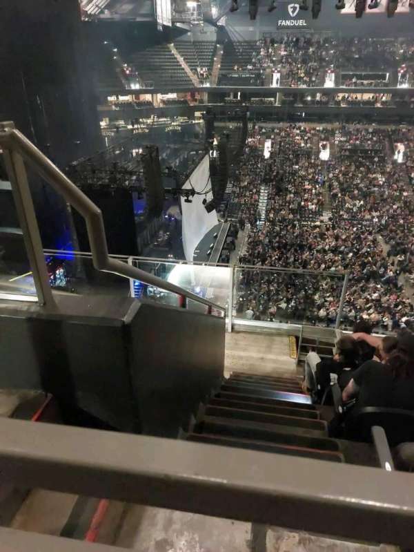 Mortgage Matchup Center, section: 220, row: 7, seat: 16