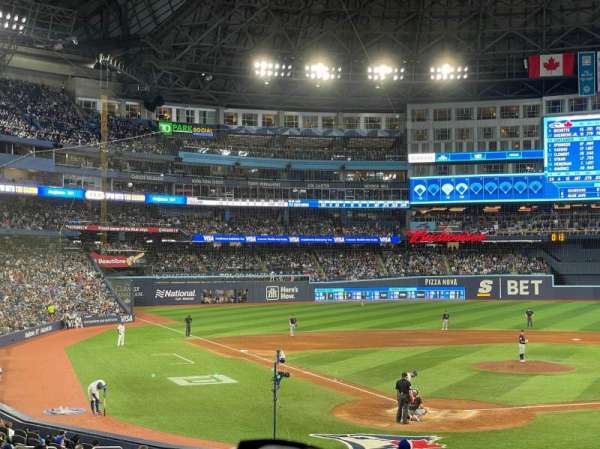 Rogers Centre, section: 123, row: 7, seat: 3