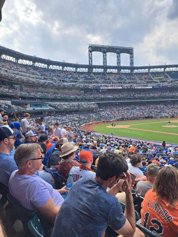 Citi Field, section: 112, row: 28, seat: 15