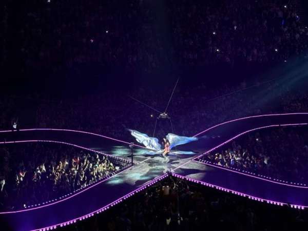 AO Arena, section: 214, row: G, seat: 8