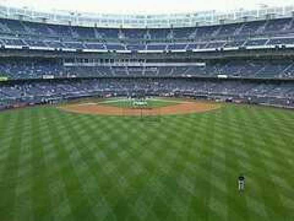 Yankee Stadium, section: Center Field