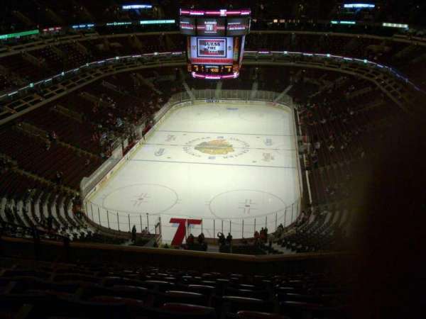 United Center, section: 325, row: 12, seat: 14