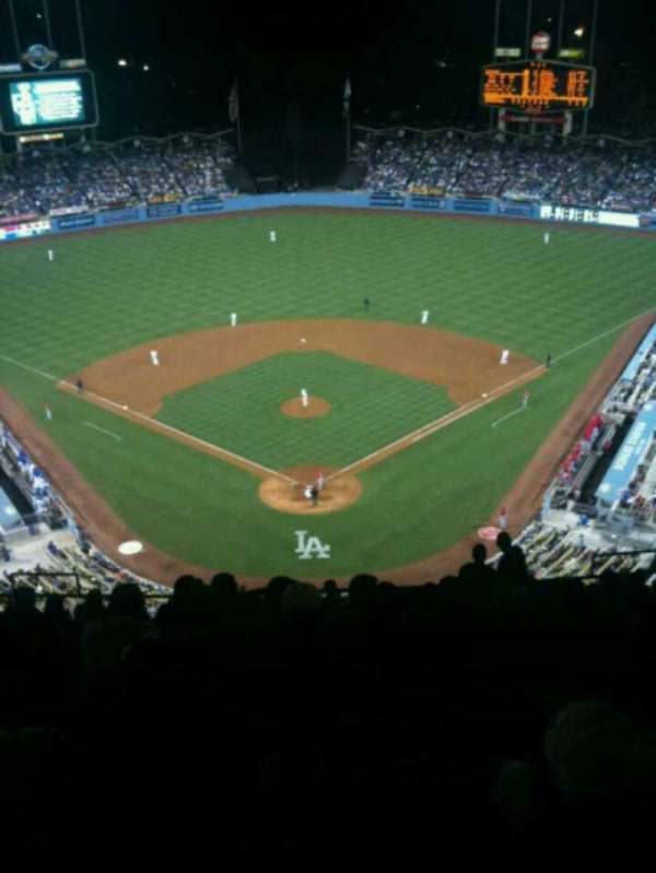 Dodger Stadium, section: 1TD, row: R, seat: 12