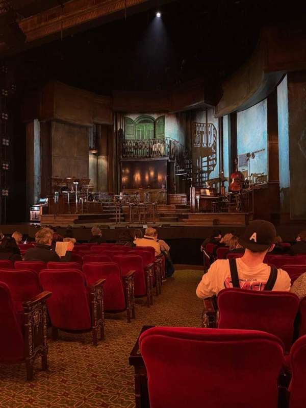 Walter Kerr Theatre, section: Orchestra R, row: M, seat: 4
