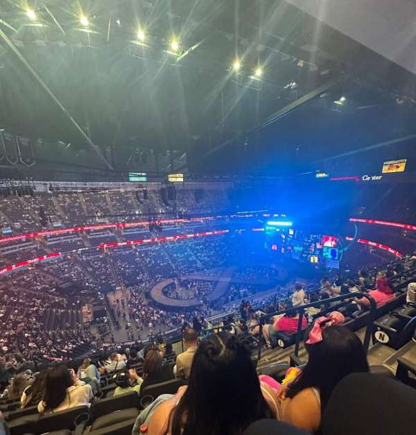 Honda Center, section: 437, row: Q, seat: 4