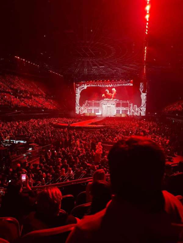 Kia Forum, section: 103, row: 5, seat: 4
