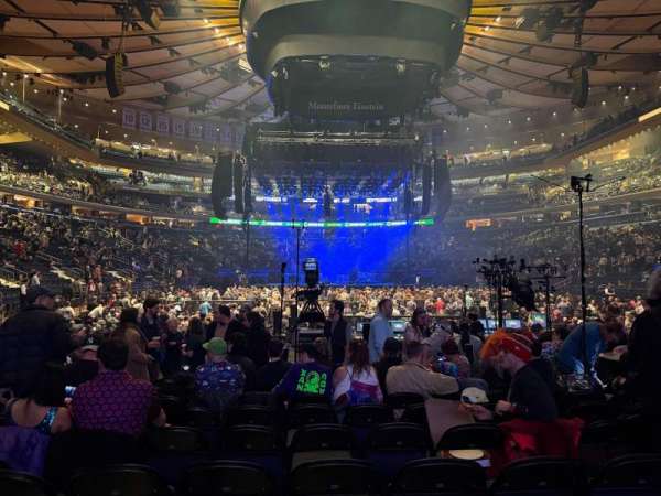 Madison Square Garden, section: 2, row: 14, seat: 4