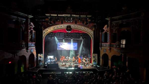 Uptown Theater, Kansas City, section: LCBalc, row: A, seat: 16