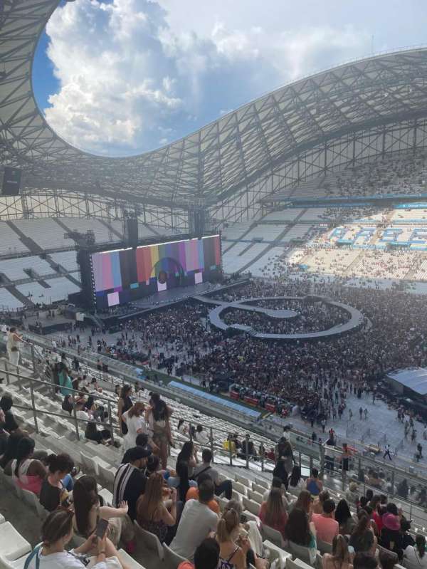 Stade Vélodrome, section: jean Bouin V, row: 84, seat: 13