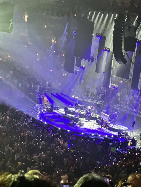 Madison Square Garden, section: 210, row: 9, seat: 1