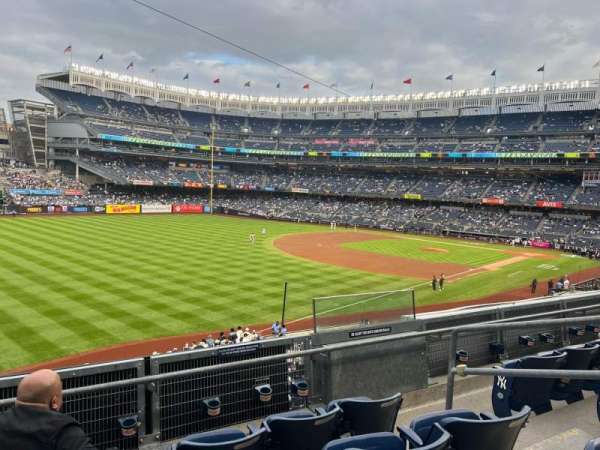 Yankee Stadium, section: 230, row: 4, seat: 5