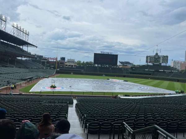 Wrigley Field, section: 221, row: 5, seat: 20