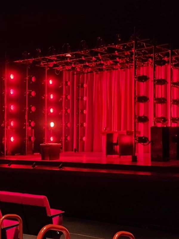 McGuire Proscenium Stage at the Guthrie Theatre, section: Orchestra 4, row: G, seat: 305