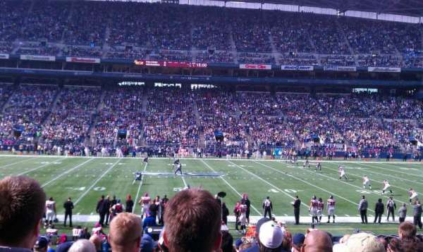 Lumen Field, section: 109, row: S, seat: 19