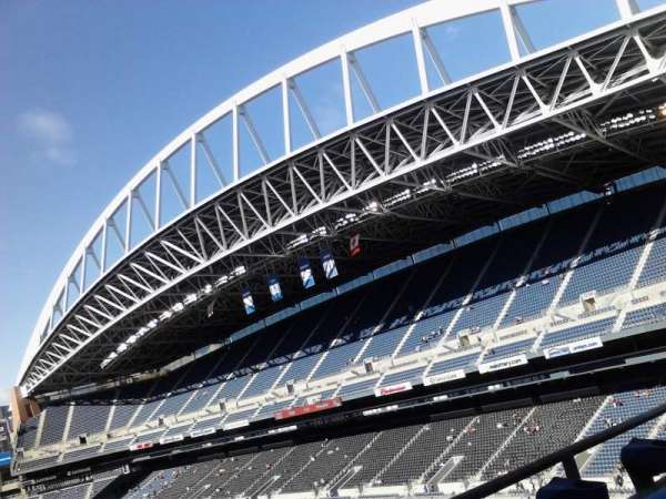 Lumen Field, section: 323, row: B, seat: 11
